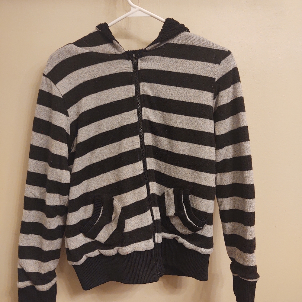 Reversible zip-up hoodie